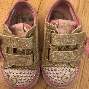 Twinkle toes by sketchers, size 5